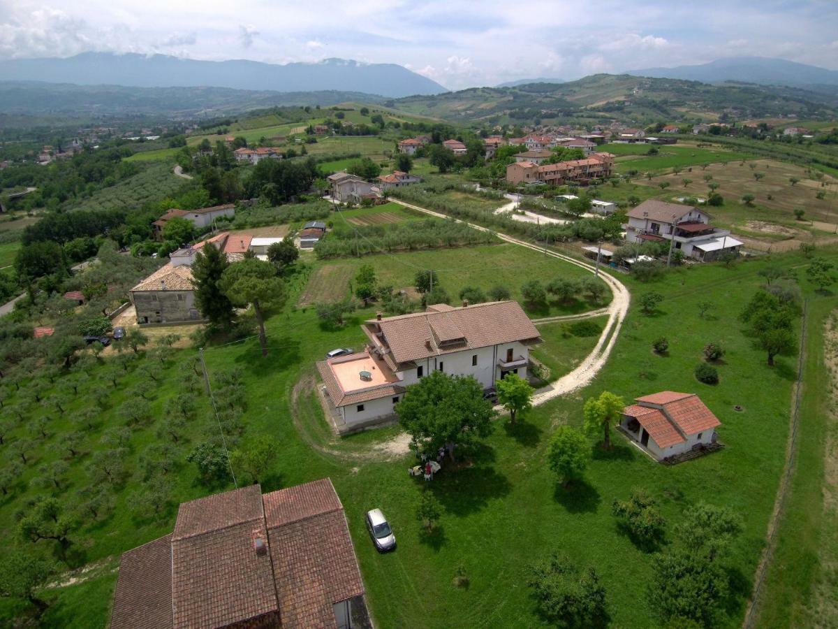 Le Terre D'Abruzzo Guest House Alanno ภายนอก รูปภาพ